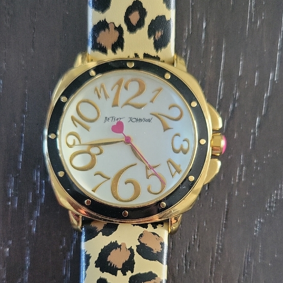 Betsey Johnson Gold Leopard Print Watch - Picture 1 of 9